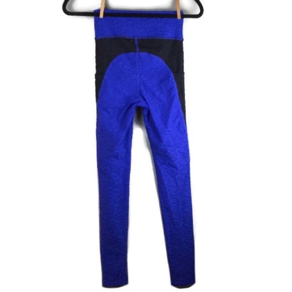 Twenty Montreal Connect 3D Swirl High Waist Full Length Compression Leggings - Picture 4 of 12